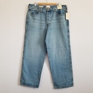 Universal Thread Light Blue Studded Straight-Leg Jeans